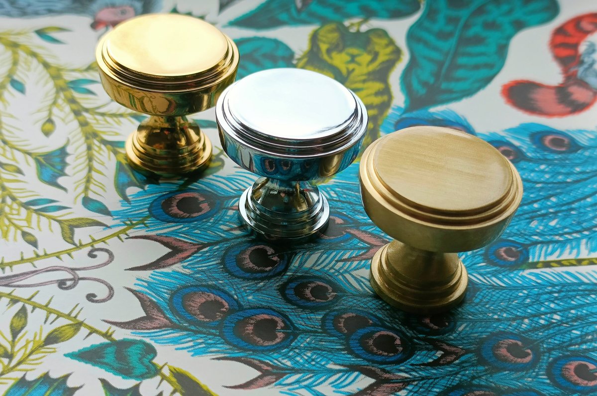 Classic round brass button door handle/round gold or silver cabinet pull/metal furniture hardware/round brass drawer knob/Brass door knob