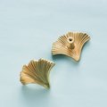 Gold ginkgo leaf shaped cabinet pull/solid brass leaf door handle/Gingko drawer knob/Golden leaves drawer pull/brass furniture hardware