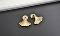 Golden ginkgo drop leaf drawer handle/leaf shaped cabinet pull/gold leaf drawer pull/gold furniture hardware/gold cabinet door handle