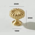 Round antique style gold or silver drawer pull/vintage style door knob/classic door handle for furniture hack/kitchen cabinet improvement