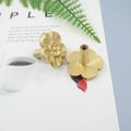 Gold wild rose design cabinet pull/Tudor rose door handle/Shiny brass flower drawer knob/Brass furniture hardware/Gold brass flower handle
