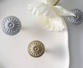 Shiny gold or silver antique style drawer pull/Ornate Edwardian daisy design door handle/Arts and craft inspired flower pattern cabinet knob