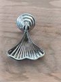 Shiny silver ginkgo drop leaf drawer handle/leaf shaped cabinet pull/silver leaf drawer pull/Silver furniture hardware/silver door handle