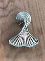Shiny silver ginkgo drop leaf drawer handle/leaf shaped cabinet pull/silver leaf drawer pull/Silver furniture hardware/silver door handle