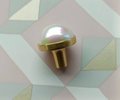 Big faux pearl and gold brass drawer pull/Pearly cabinet handle/white pearl drawer knob/round white pearl door handle/brass and pearl handle