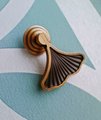Aged brass ginkgo drop leaf drawer handle/leaf shaped cabinet pull/gold leaf drawer pull/gold furniture hardware/gold cabinet door handle