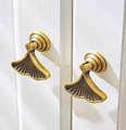 Aged brass ginkgo drop leaf drawer handle/leaf shaped cabinet pull/gold leaf drawer pull/gold furniture hardware/gold cabinet door handle