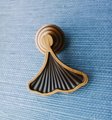 Aged brass ginkgo drop leaf drawer handle/leaf shaped cabinet pull/gold leaf drawer pull/gold furniture hardware/gold cabinet door handle