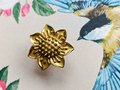 Gold Aster flower cabinet handle/Brass daisy shaped drawer pull/Brass daisy door knob/bedroom furniture hardware/Pretty daisy door handle