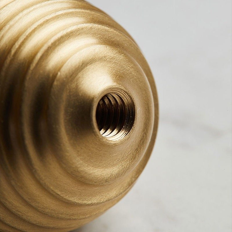 Round gold beehive shaped cabinet pull/Round brass ridged drawer knob/Round brass door handle for furniture renovation/Gold brass hardware