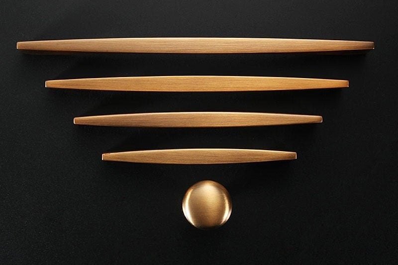 Champagne brass cabinet bar handle/sleek classic drawer pull/dark copper cabinet handles/copper door handle/kitchen decor/modern hardware