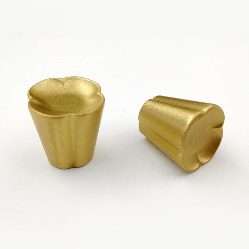 Clover pattern cabinet pull/Gold brass cone shaped drawer knob/Clover shaped door handle/Small brass drawer handle/Brass furniture hardware