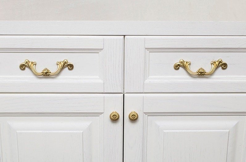Gold baroque style solid brass cabinet pull/Antique French style drawer handle/brass furniture hardware/Gold Rocco style door handle