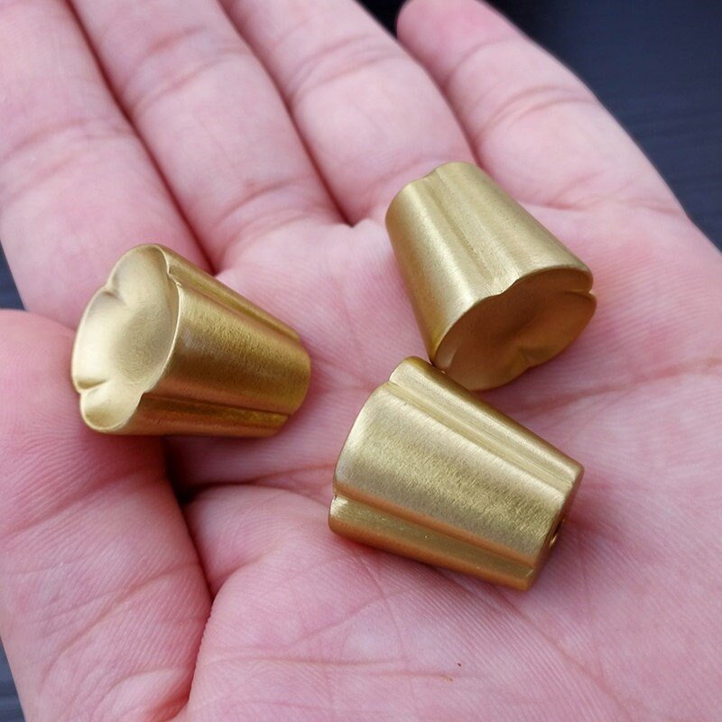 Clover pattern cabinet pull/Gold brass cone shaped drawer knob/Clover shaped door handle/Small brass drawer handle/Brass furniture hardware
