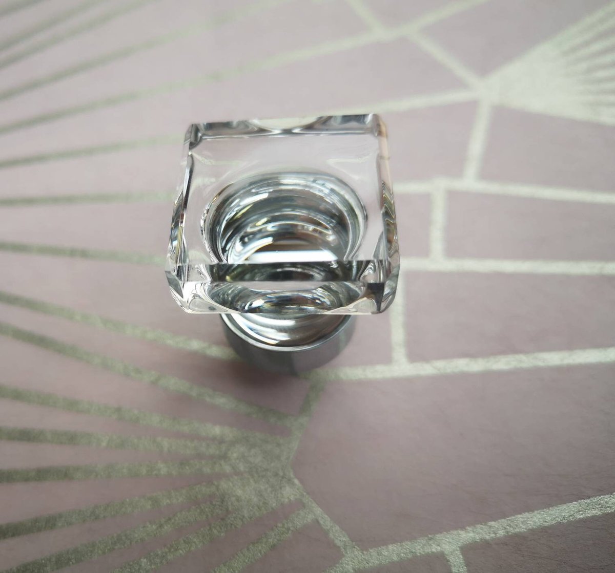 Square cut clear crystal cabinet Pull/Vintage style crystal drawer handle/Mid century modern crystal drawer knob/Retro style square handle