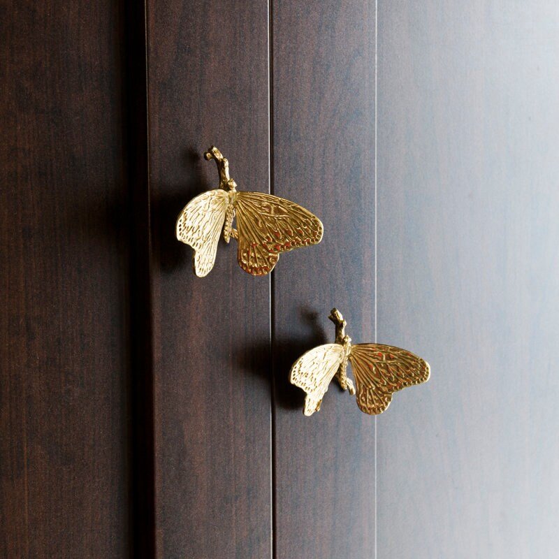 Brass butterfly on a branch cabinet handle/Monarch butterfly cabinet pull/butterfly door handle/gold butterfly knob/Gold furniture hardware