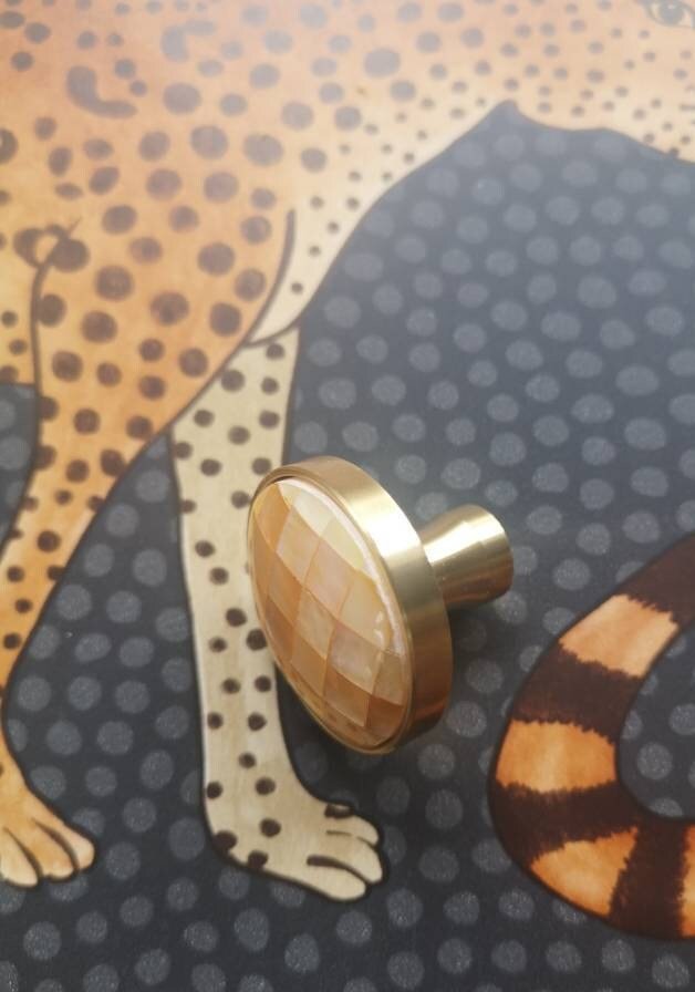 Checked yellow mother of pearl drawer pull/Gold pearl cabinet handle/pearl furniture hardware/golden shell cabinet pull/gold pearl knob