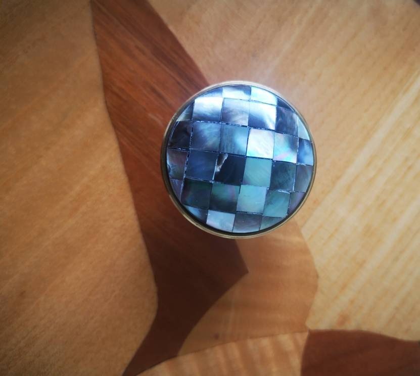 Checked black mother of pearl drawer pull/dark pearl cabinet handle/pearl furniture hardware/grey shell cabinet pull/gold pearl door knob