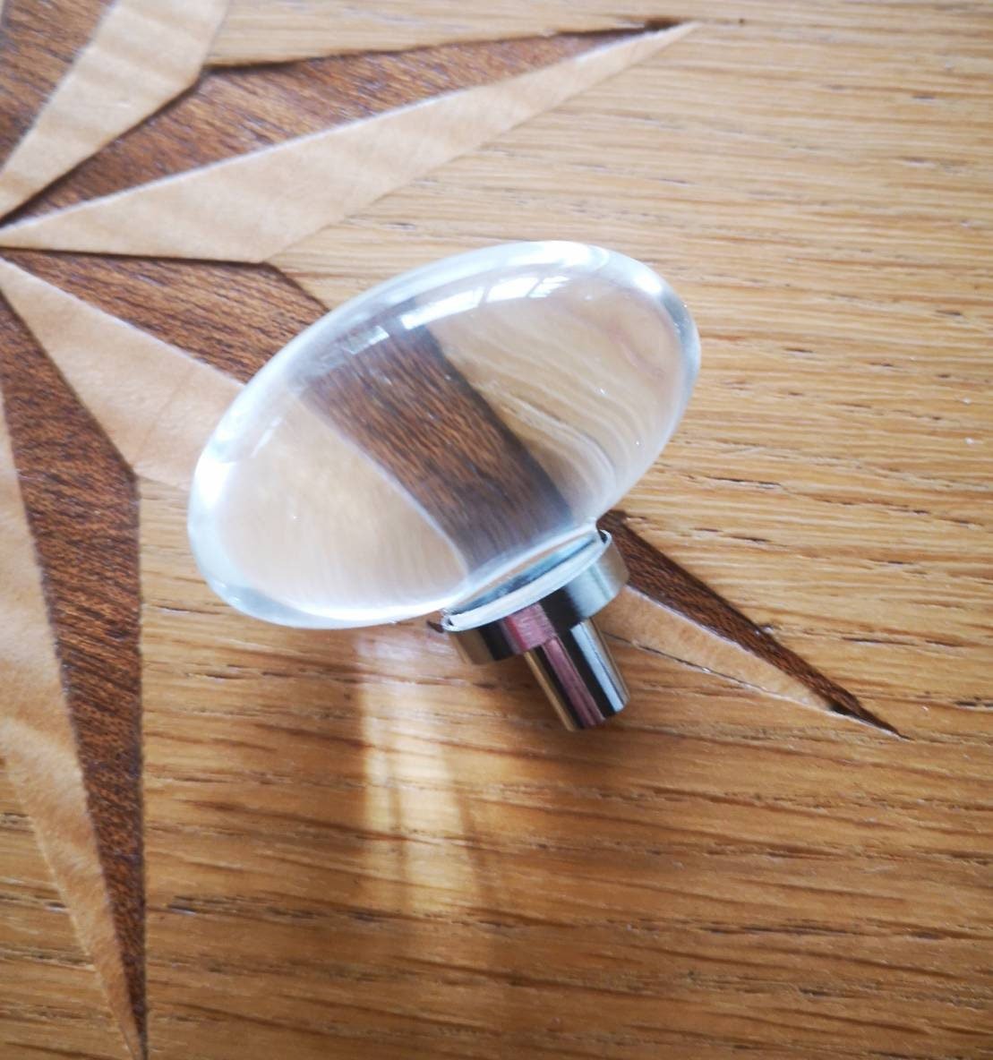 Mid century modern clear crystal cabinet pull/Transparent  oval shaped door knob/crystal furniture hardware/vintage style egg shaped handle