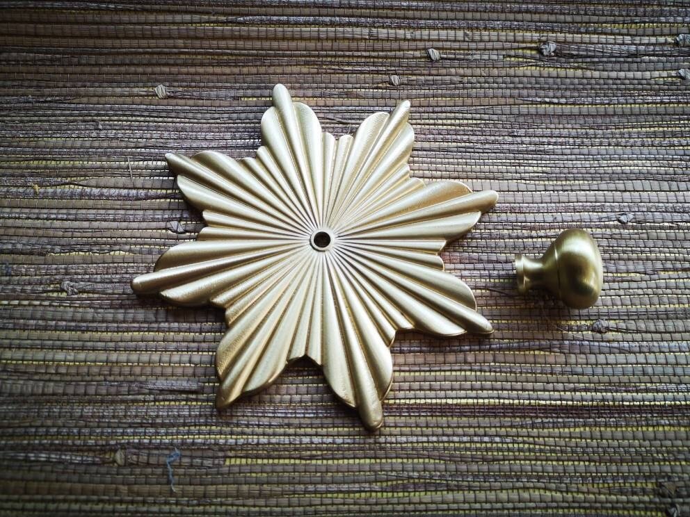 Large Gold Art Deco inspired Sunburst Cabinet Pull/star shaped Door Handle/statement drawer pull/wardrobe door handle/decorative handle
