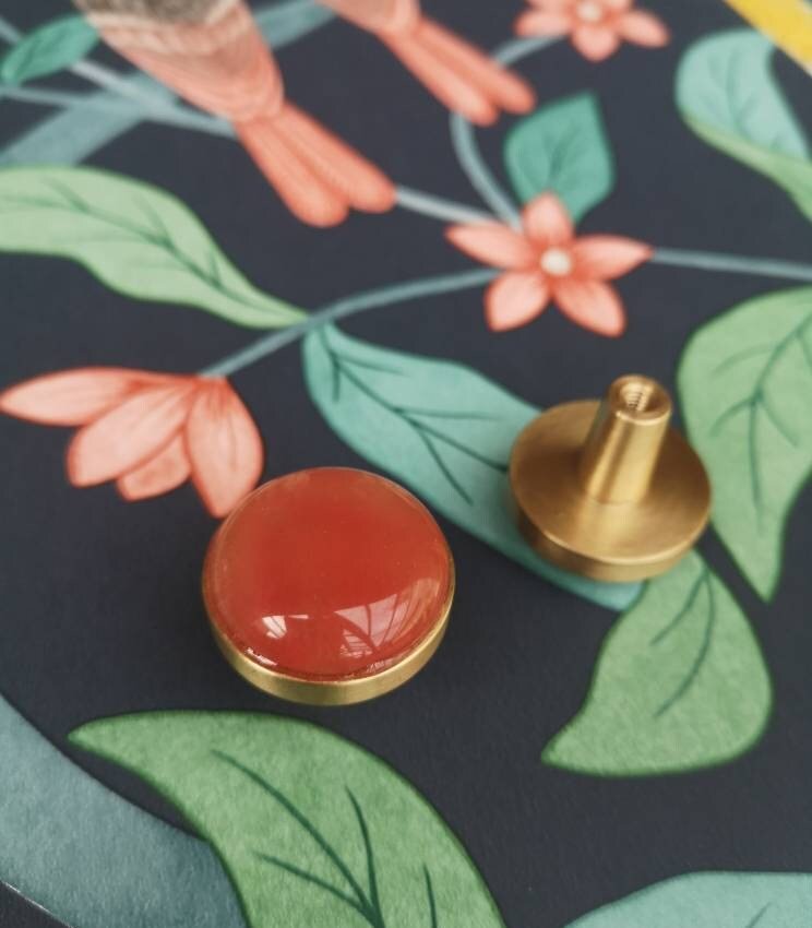 Round red quartz crystal and gold brass cabinet handle/Red gemstone drawer handle/Red semi precious stone drawer pull/Pink crystal door knob