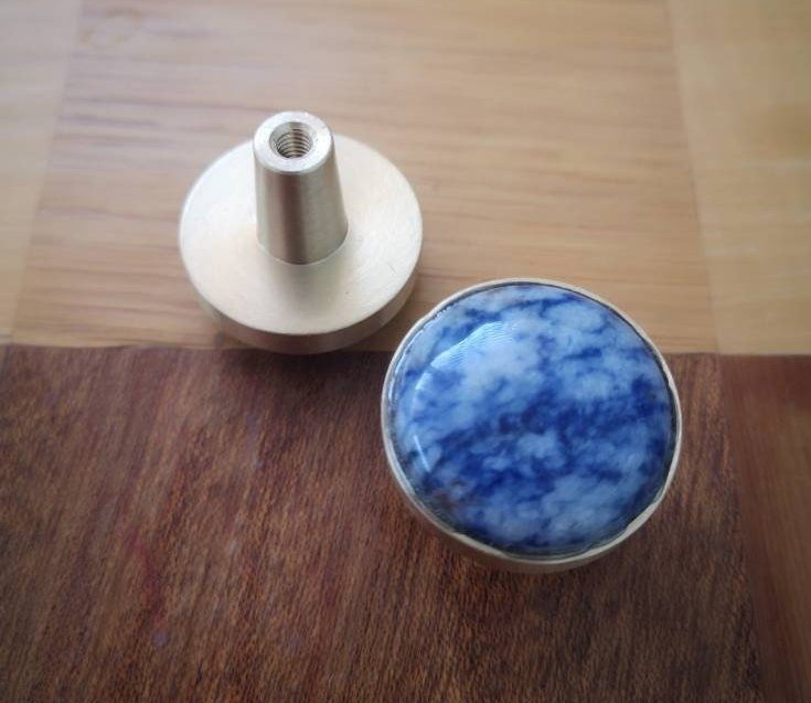 Round electric blue and white marble drawer handle/Smooth Blue marble and brass cabinet handle/Marble furniture hardware/Blue door knob