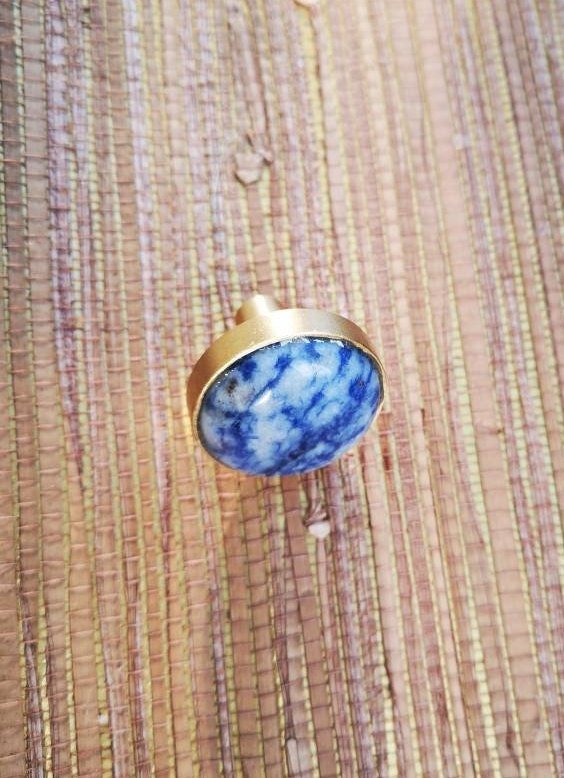 Round electric blue and white marble drawer handle/Smooth Blue marble and brass cabinet handle/Marble furniture hardware/Blue door knob
