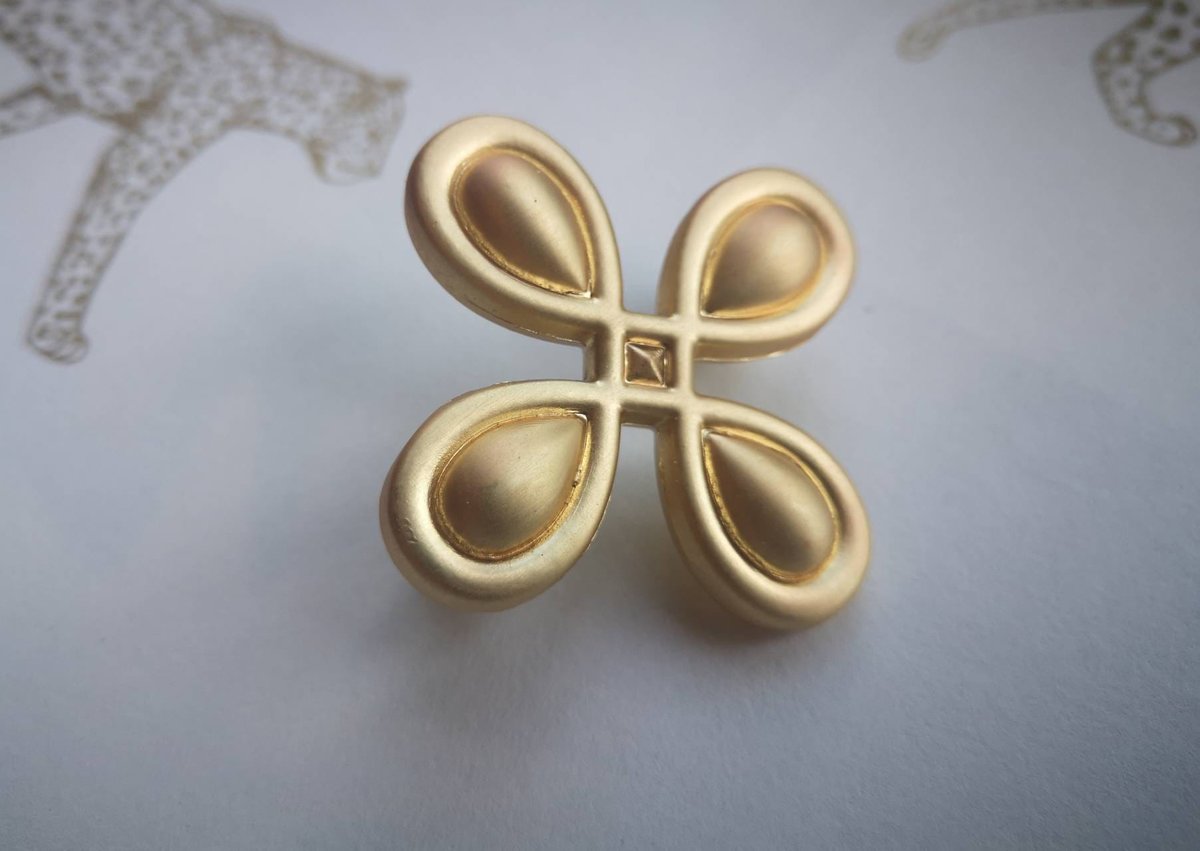 Solid gold brass knob with a Celtic cross four leaf clover design Cabinet Pulls Door Handle Knob Furniture hardware drawer pull upcycling