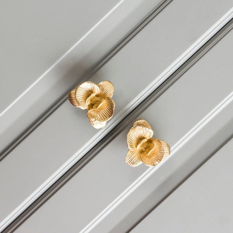 Gold Phalenopsis Orchid Cabinet Pull/Orchid Door Handle/Flower Drawer Knob/Brass Drawer Pull/Furniture Hardware/Tropical Decor/Drawer Handle