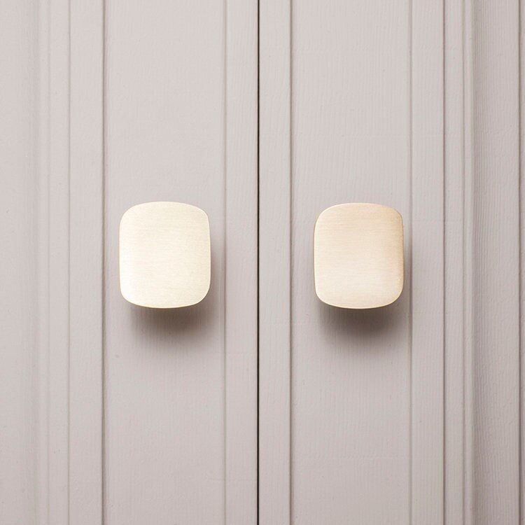 Gold contoured rectangle shaped drawer handle/Solid brass square shaped cabinet handle/Geometric square drawer knob/Brass kitchen hardware