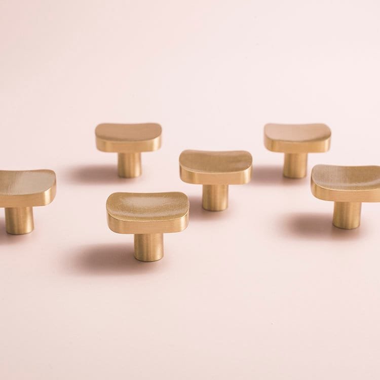 Gold contoured rectangle shaped drawer handle/Solid brass square shaped cabinet handle/Geometric square drawer knob/Brass kitchen hardware