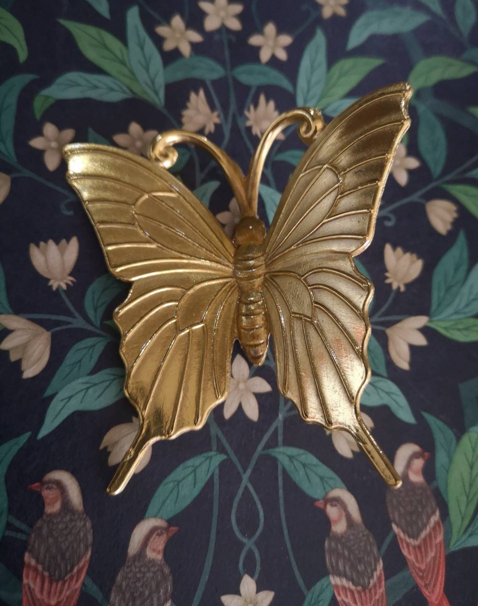 Large realistic gold brass butterfly Cabinet Pull/Gold butterfly Door Handle/Big Butterfly drawer knob/Brass butterfly wardrobe handle