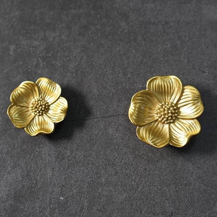 Gold wild rose flower door handle/Blossom flower cabinet pull/Gold flower Drawer Handle/Bedroom furniture hardware/Flower shaped door knob