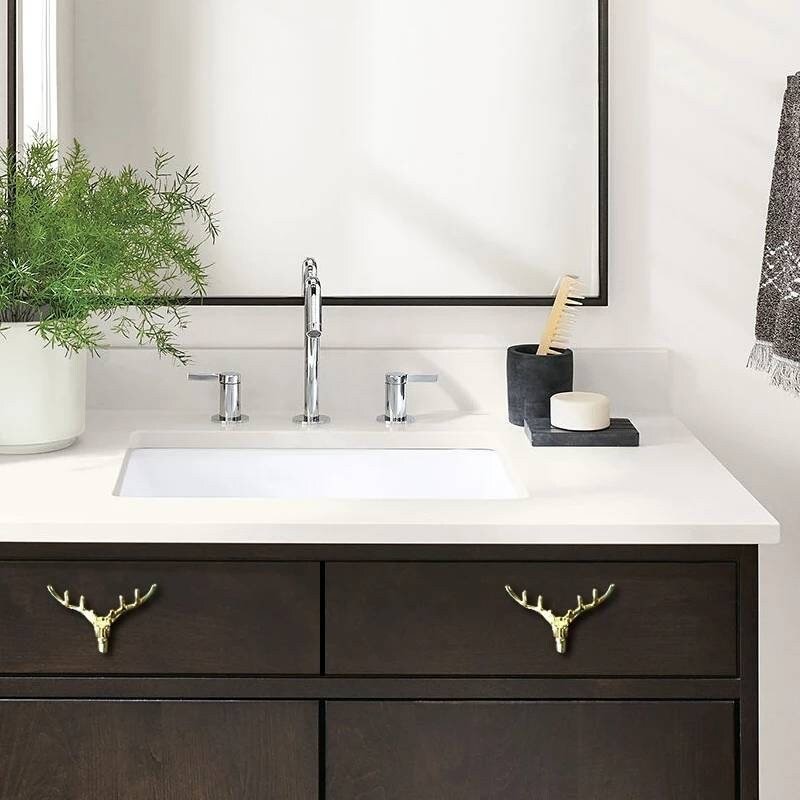 Shiny gold brass stag head drawer handle/Gold deer head cabinet pull/woodland themed door handle/Stag head shaped door knob/man cave decor