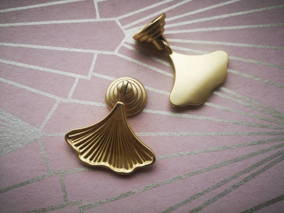 Golden ginkgo drop leaf drawer handle/leaf shaped cabinet pull/gold leaf drawer pull/gold furniture hardware/gold cabinet door handle