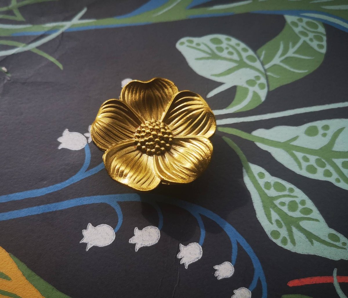 Gold wild rose flower door handle/Blossom flower cabinet pull/Gold flower Drawer Handle/Bedroom furniture hardware/Flower shaped door knob