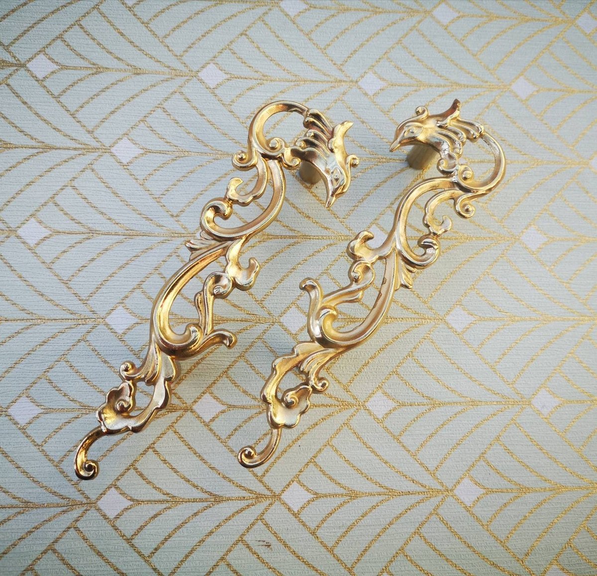 Phoenix and smoke design cabinet handle/solid gold brass oriental design drawer pull/Gold wardrobe door handle/phoenix rising door handle