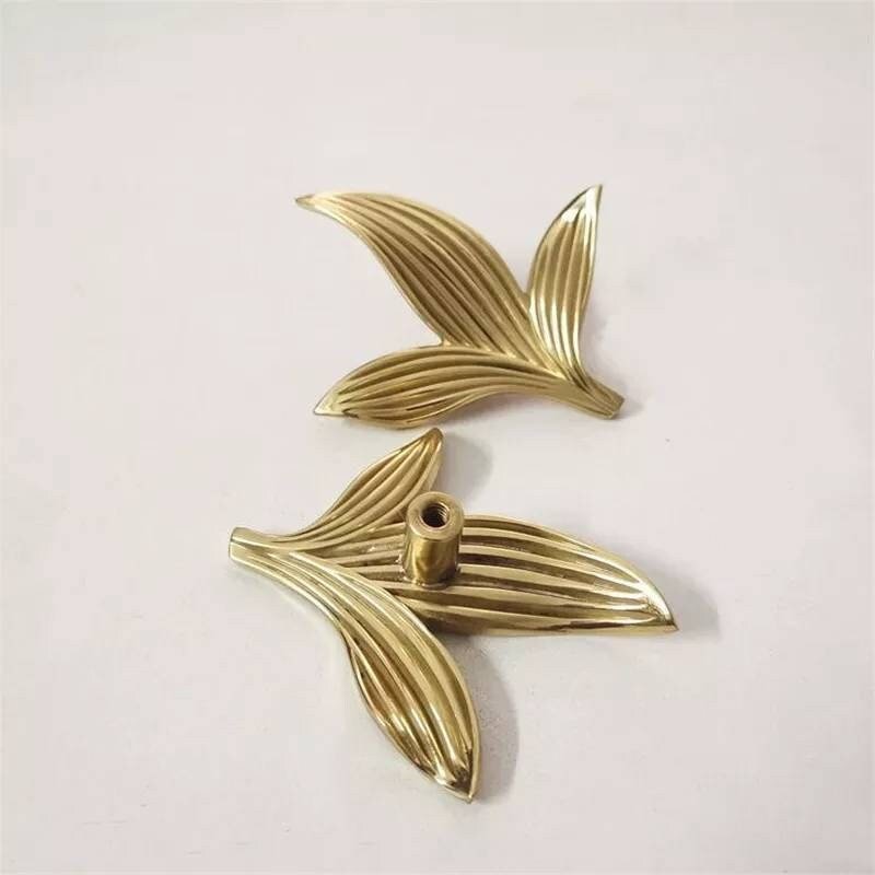 Gold Lilly of the Valley Leaf shaped Cabinet Pull/Elegant leaf shaped brass door handle/Brass leaves design drawer knob/furniture hardware