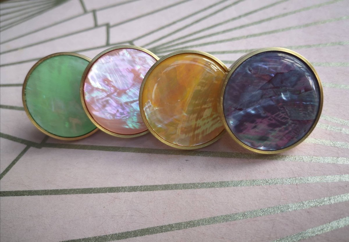 Mother of pearl drawer pull/Pastel shades pearl cabinet handle/Shell door handle/Pearl furniture hardware/Pearl drawer knob/Pearl door knob