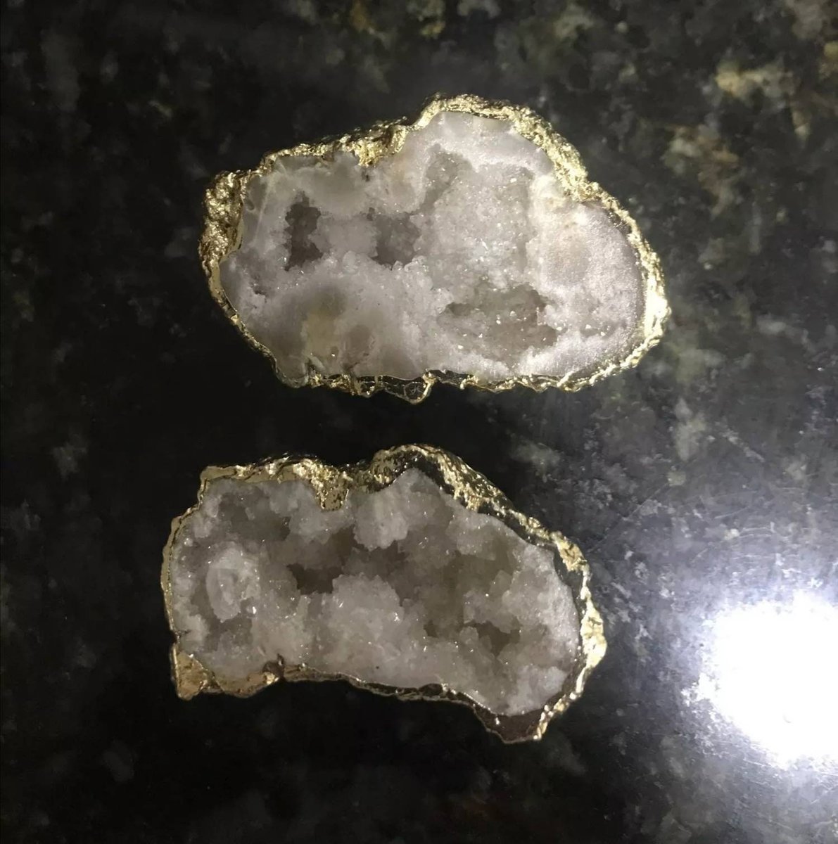 White quartz crystal geode and gold brass drawer handle/natural crystal cabinet handle/geode stone door knob/crystal cave drawer handle
