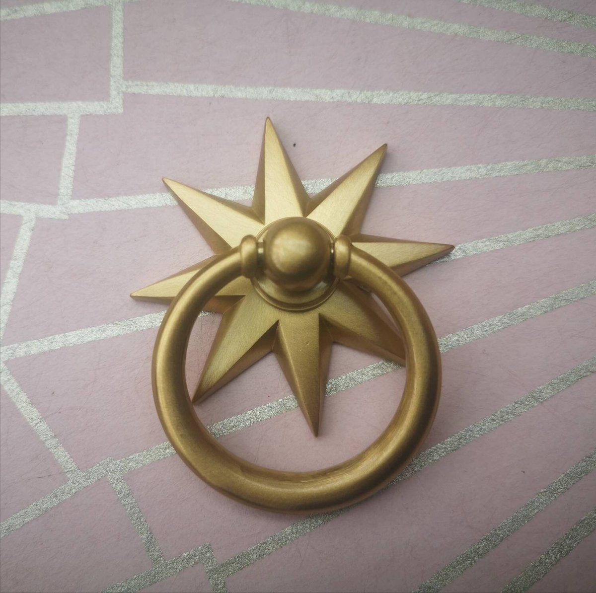 Gold star shaped ring pull handle/gold star backplate door handle/brass star cabinet pull/gold ring drawer pull/gold furniture hardware