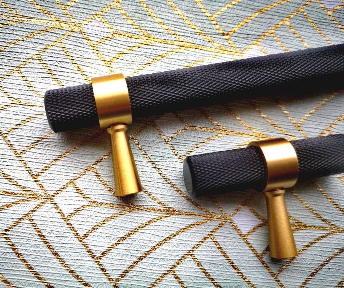 Black and gold knurled cabinet bar handle/textured brass drawer pull/ kitchen cabinet handle/modern furniture hardware/cabinet door handle