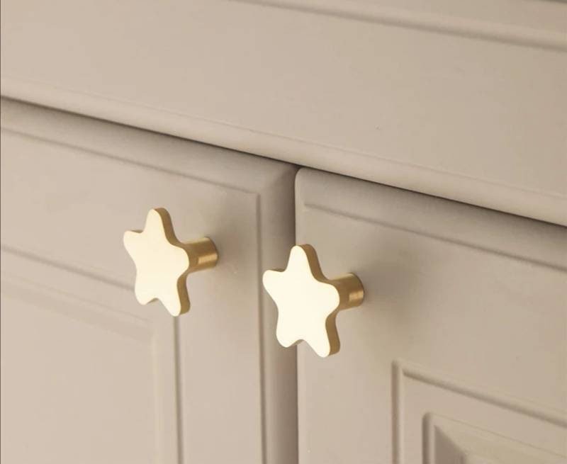 Gold star shaped door handle/brass drawer knob/home improvement cabinet pull/nursery decor/cabinet handle for furniture renovation/IKEA hack