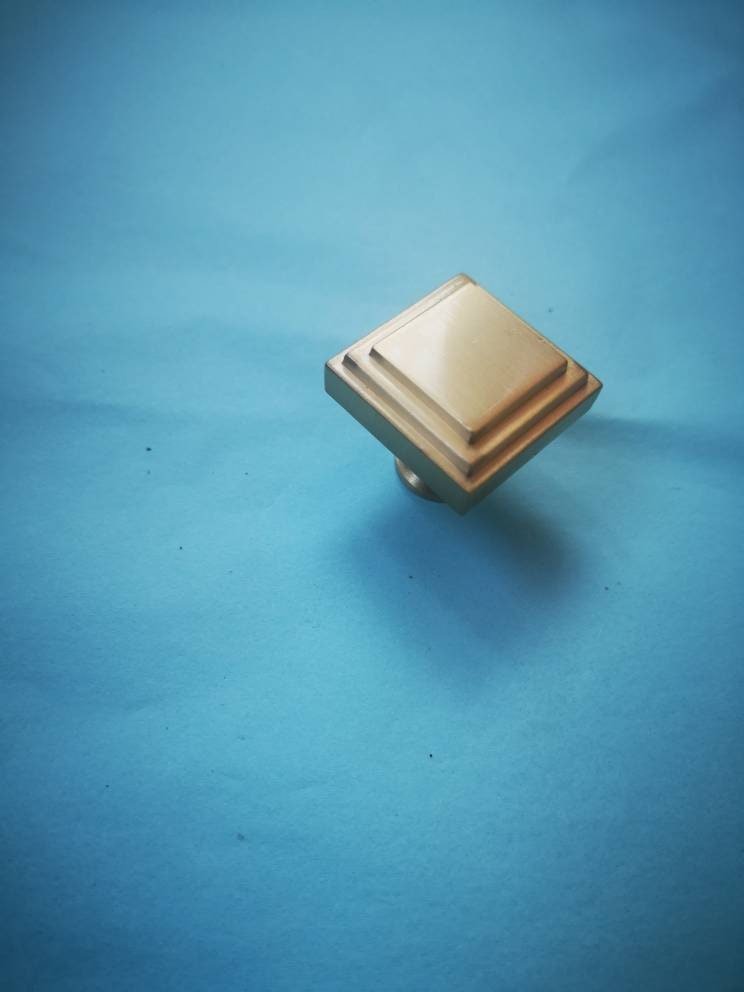 Gold brass square shaped drawer pull/Gold geometric square cabinet pull/Square door knob/brass furniture hardware/gold square cabinet handle
