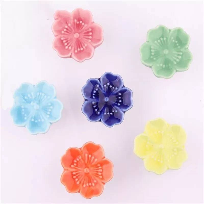 Ceramic flower design cabinet pull/Bright coloured flower drawer knobs/floral furniture hardware/simple flower handle