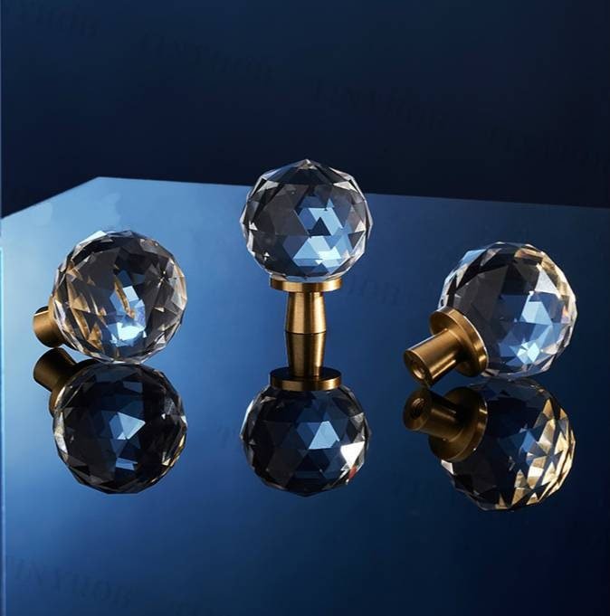 Geometric cut sparkling quartz crystal cabinet pull/Clear crystal drawer knob/Gemstone door handle/crystal hardware/Crystal and brass handle