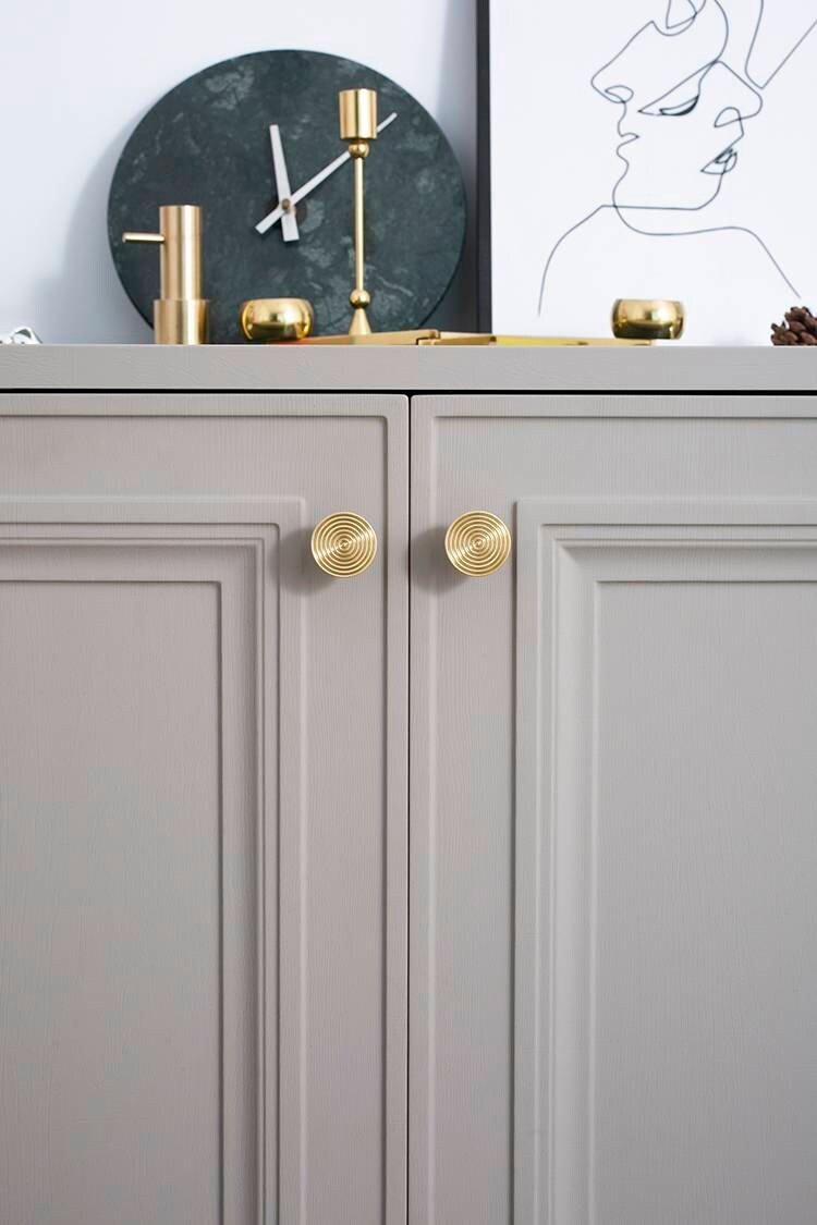 Chunky matte gold brass echo pattern drawer handle/brass furniture hardware/Mid century modern drawer knob/Gold brass retro cabinet pull