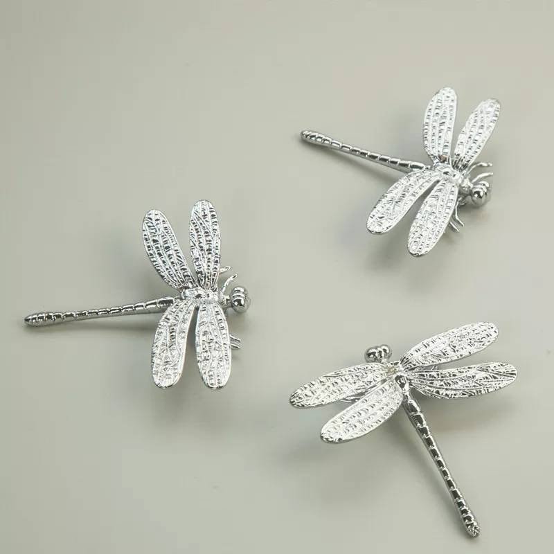 Silver dragonfly cabinet pull/Dragon fly drawer knob/Silver Dragonfly drawer handle/silver furniture hardware/silver dragonflies door knob