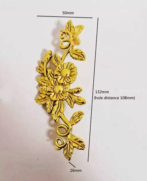 Gold brass trailing vine leaves and flowers cabinet pull/Gold floral design drawer handle/Brass leaf and flower door handle/Vine leaf handle