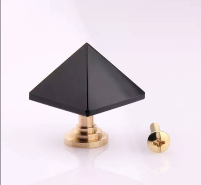 Semi precious stone pyramid shaped cabinet handle/Stone triangle and brass drawer pull/Gemstone pyramid door handle/Geometric cabinet handle